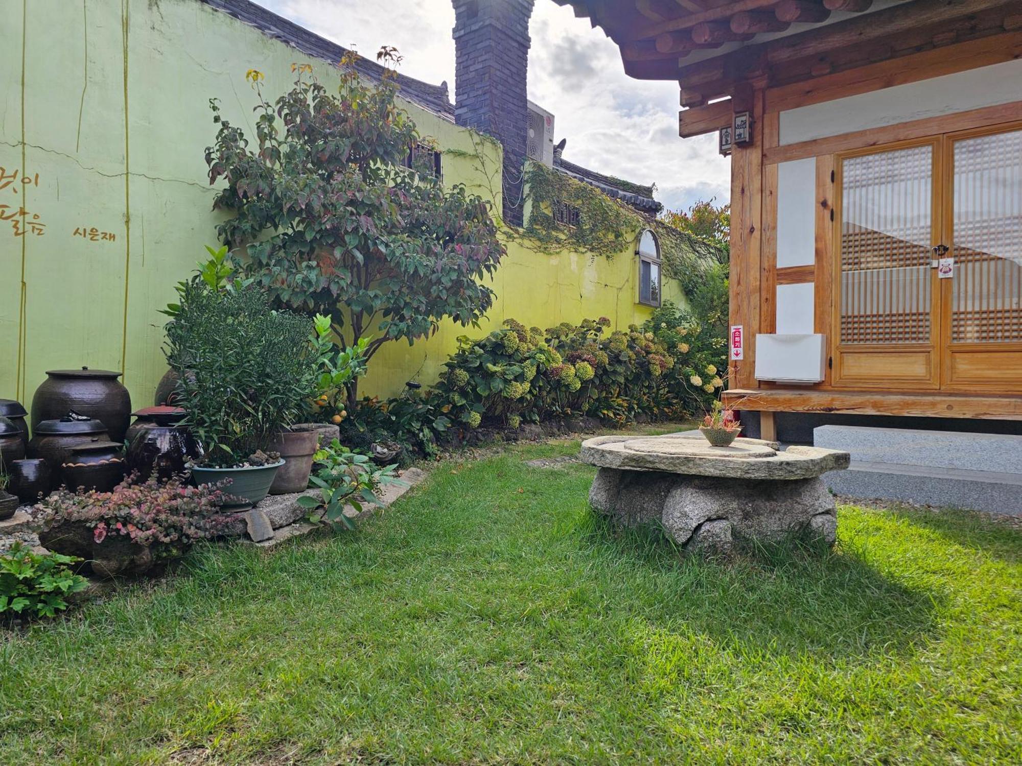 Sieunjae Acomodação com café da manhã Gyeongju Exterior foto